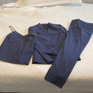 Gorgeous 3 piece suit…very lightly worn!